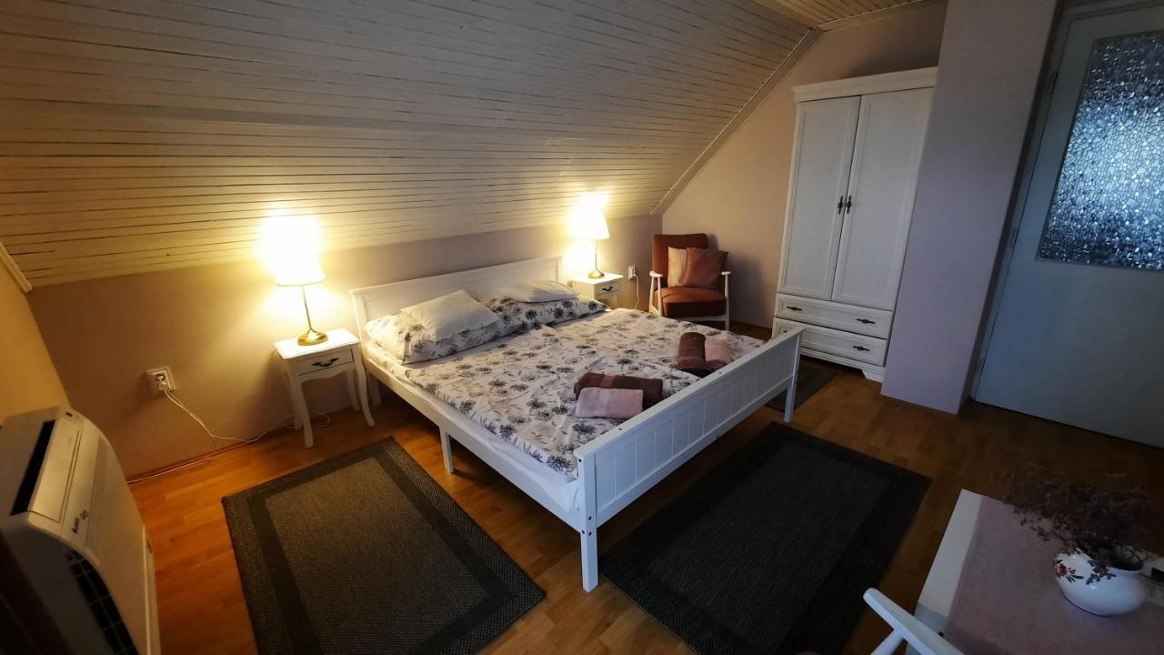 Appartamento Magdaléna Ház Balatonlelle Esterno foto