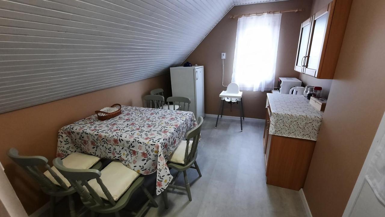 Appartamento Magdaléna Ház Balatonlelle Esterno foto