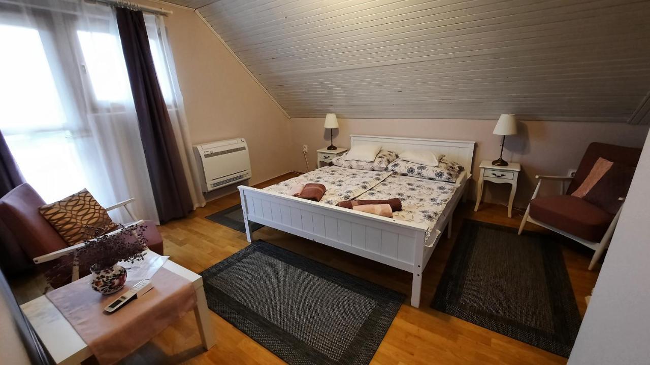 Appartamento Magdaléna Ház Balatonlelle Esterno foto